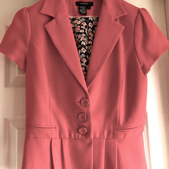 Blazer with short sleeves and pleats - Picture 1 of 4